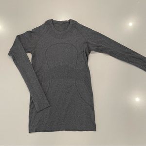 Lululemon Swiftly Tech Long Sleeve Crew Heathered Black Size 6